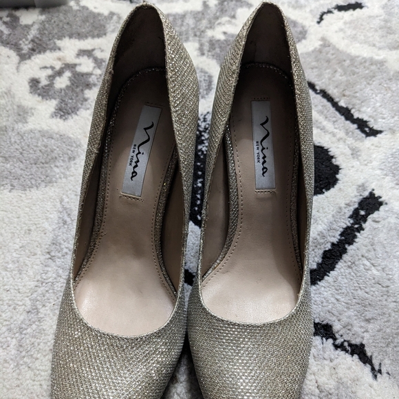 Shoes - Picture 5 of 8